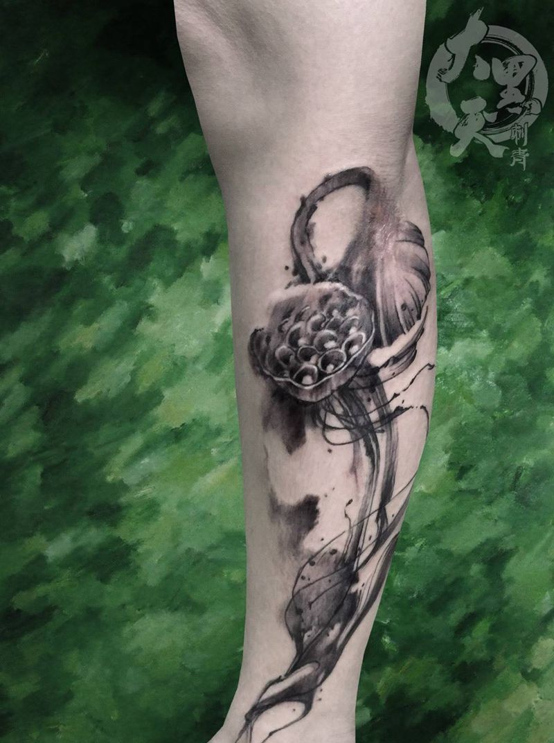 《莲蓬》纹身图片_成品腿部国画传统原创植物纹身图案