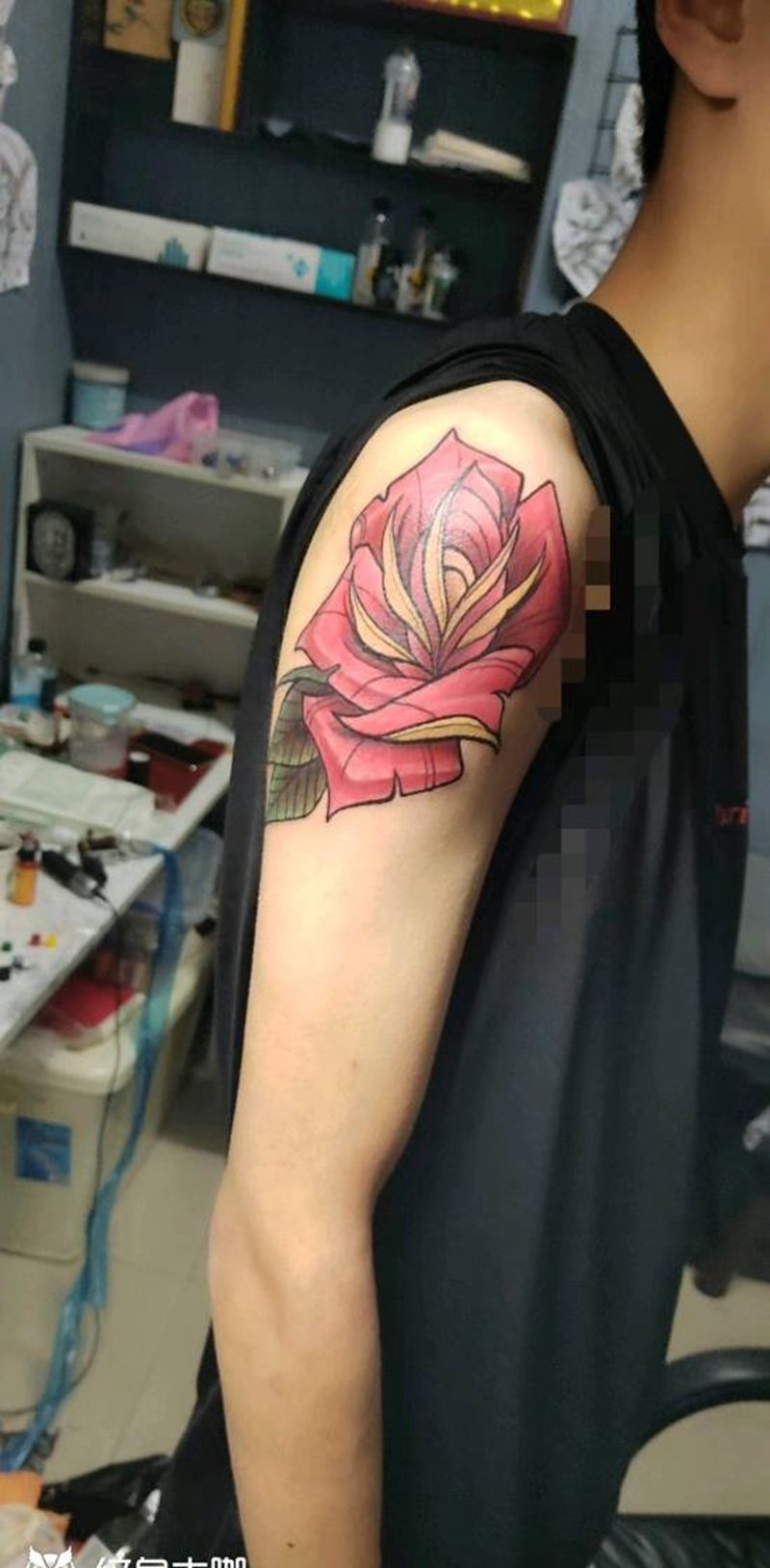 玫瑰纹身图片_手臂纹身图案