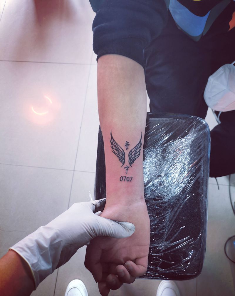 字纹身图片_手臂纹身图案