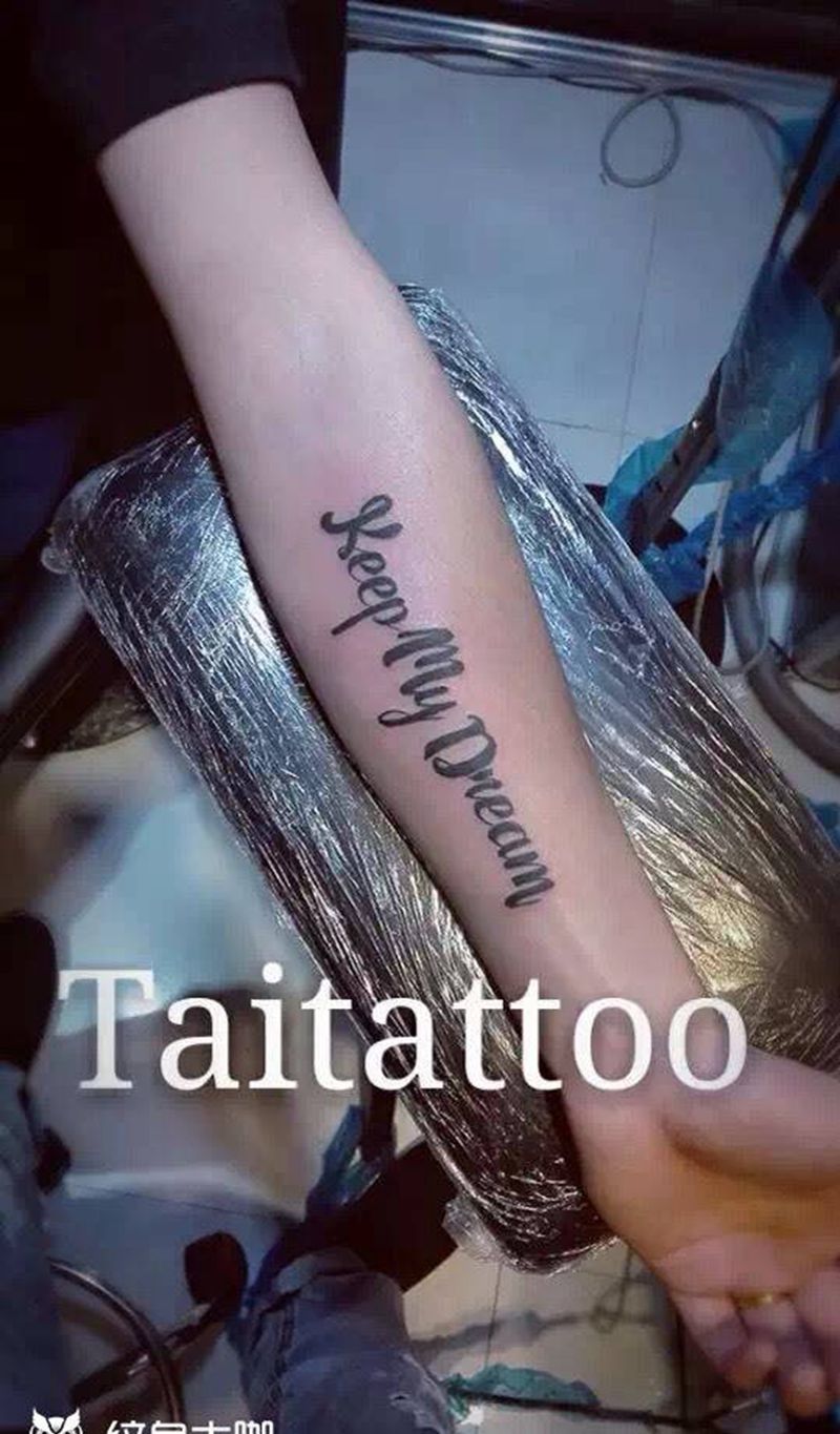 花体字母纹身纹身图片