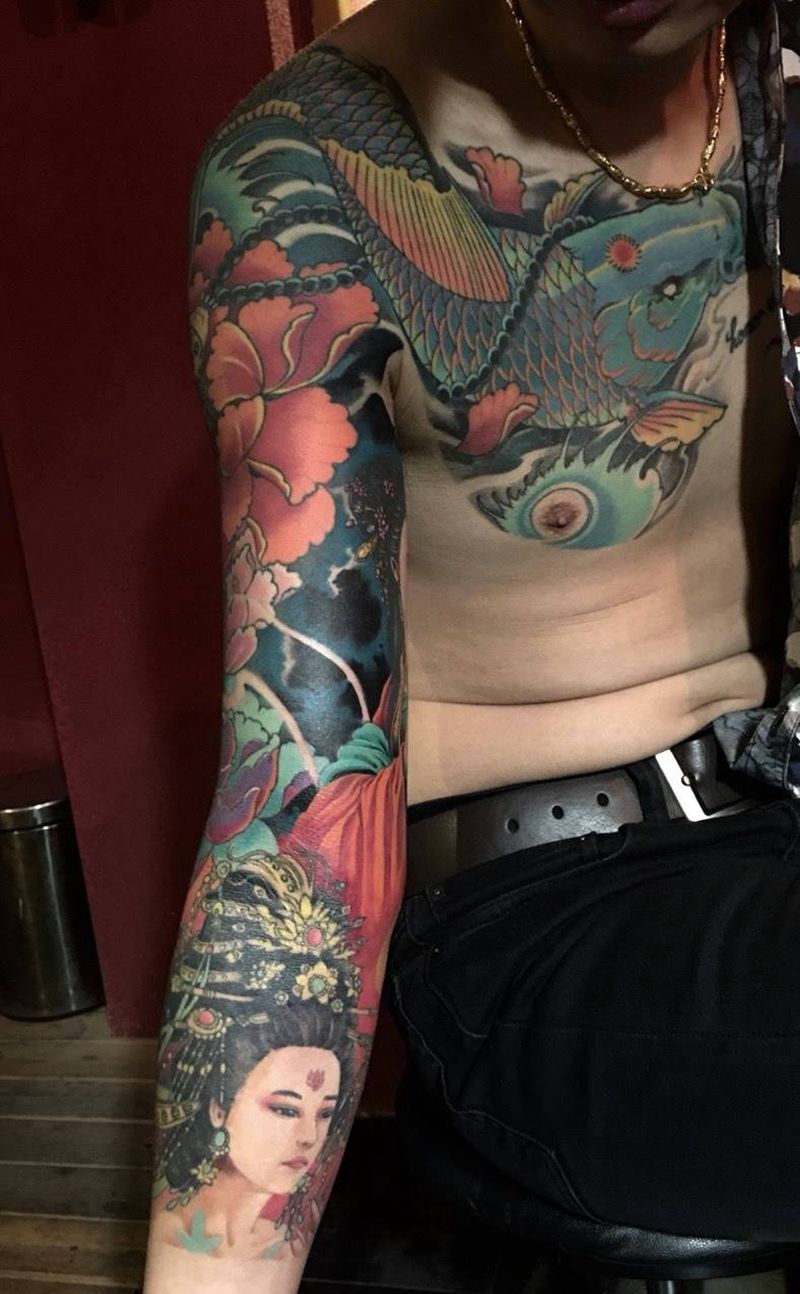 花臂已恢复，靳凯作品纹身图片_胸部手臂新传统欧美写实鱼人像原创纹身图案