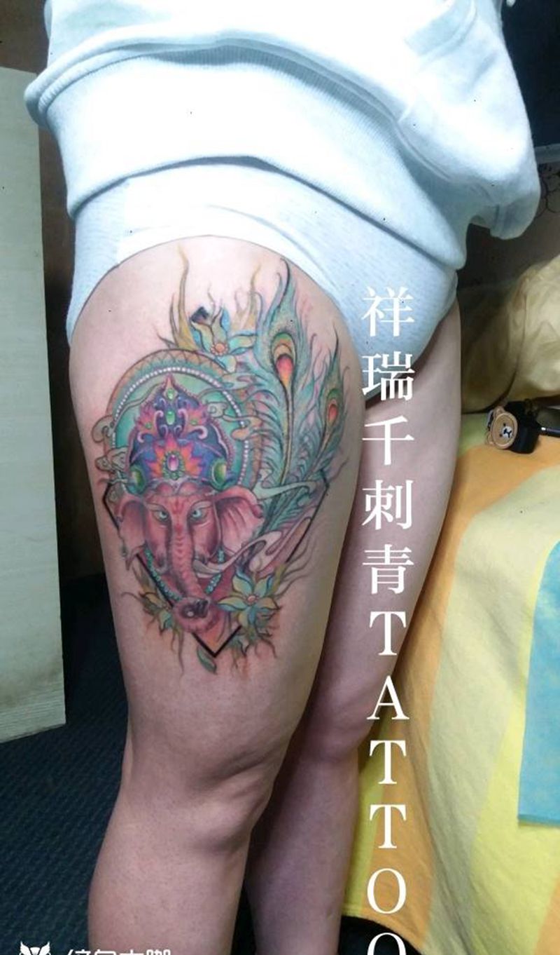 彩色象神纹身图片