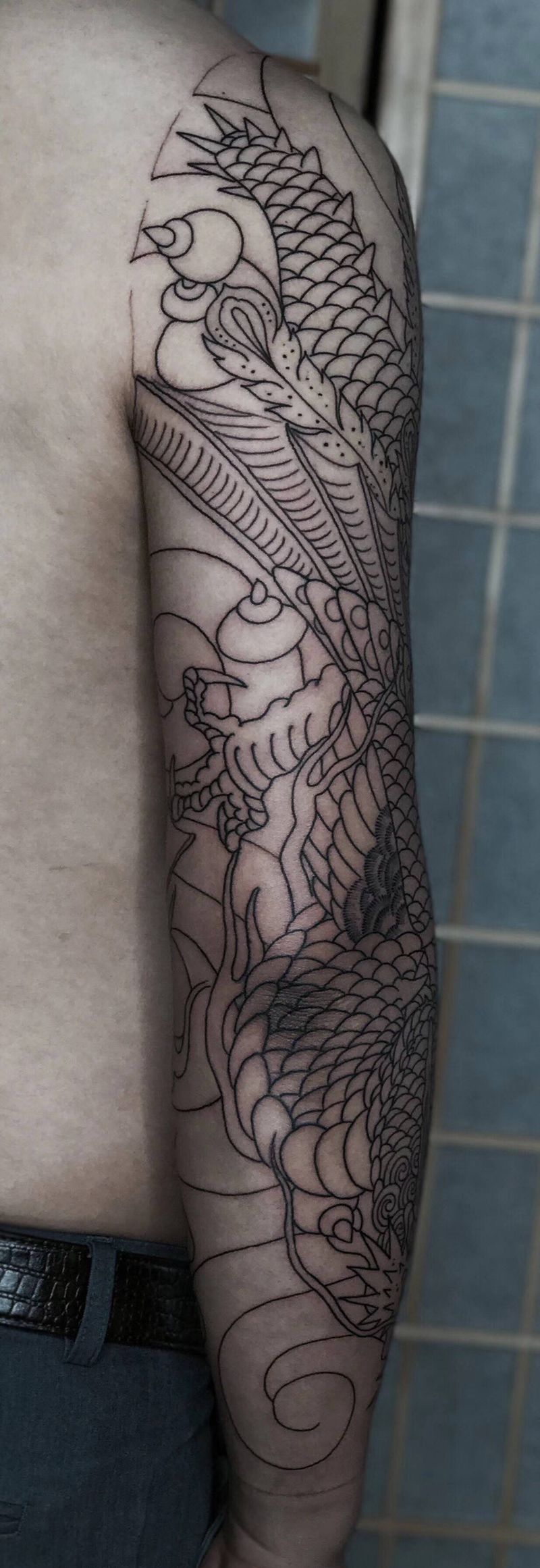 花臂纹身图片_手臂老传统纹身图案