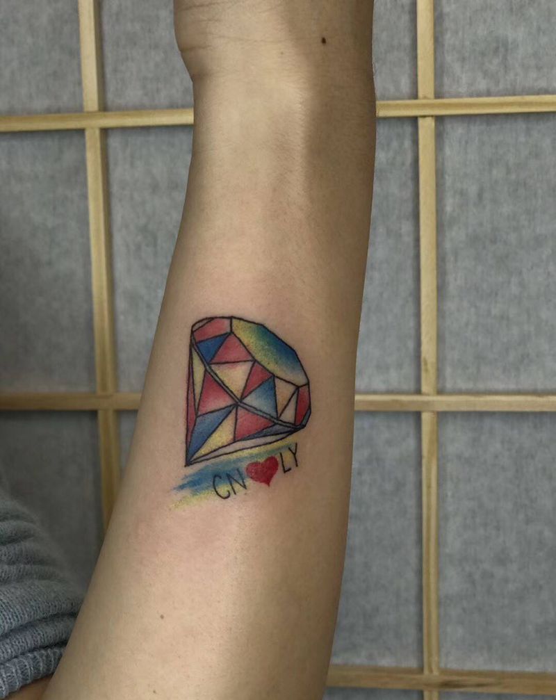 钻石纹身图片_手臂Old School纹身图案