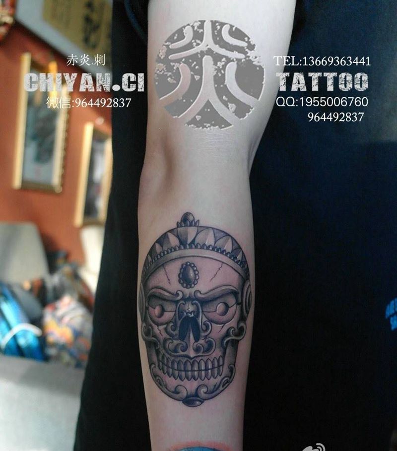 嘎巴拉纹身图片_成品手稿手臂传统写实鬼神静物宗教纹身图案