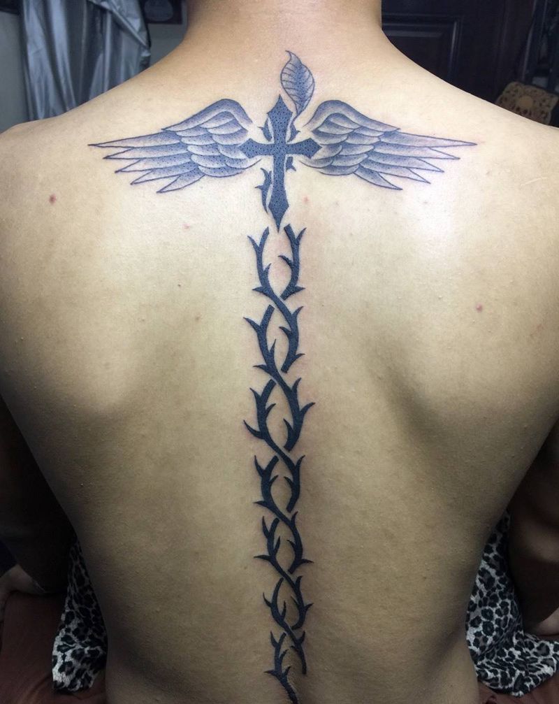 嘴炮同款荆棘纹身图片