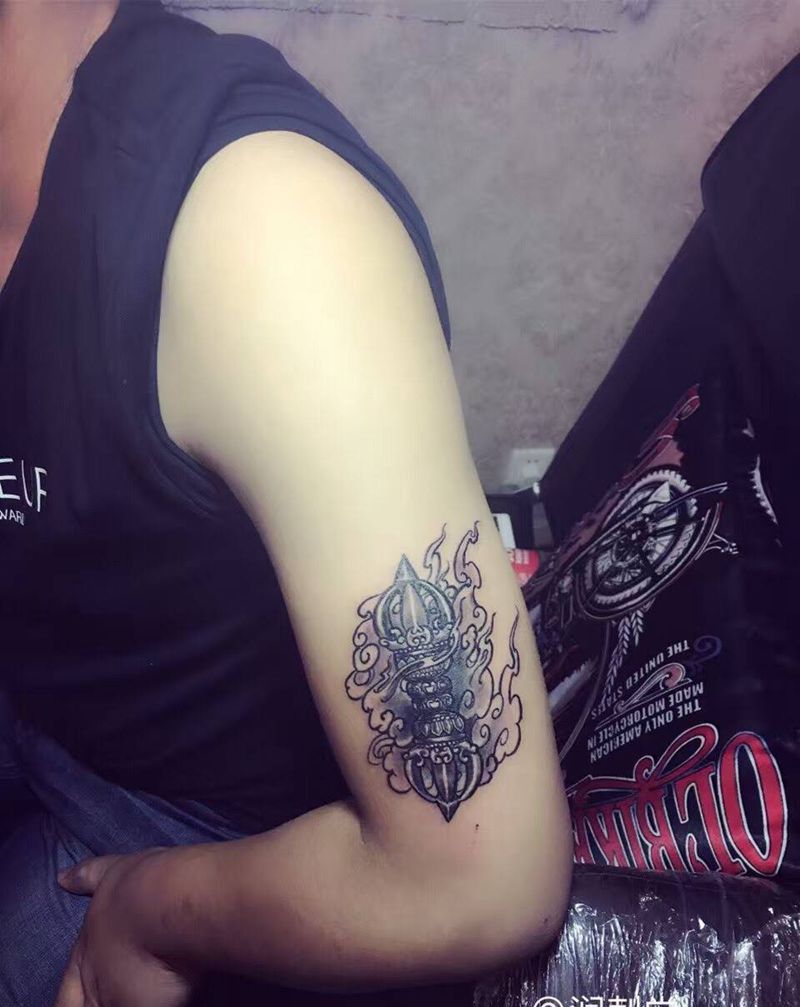 金刚杵纹身图片