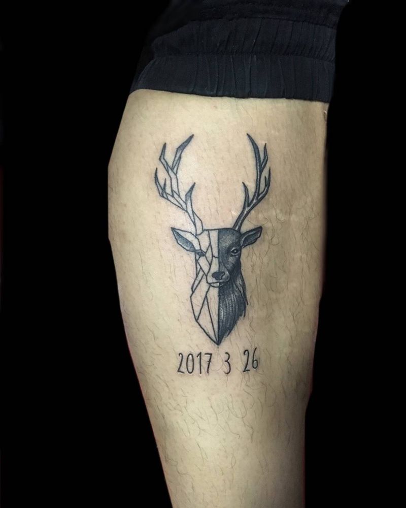 小腿鹿纹身图片