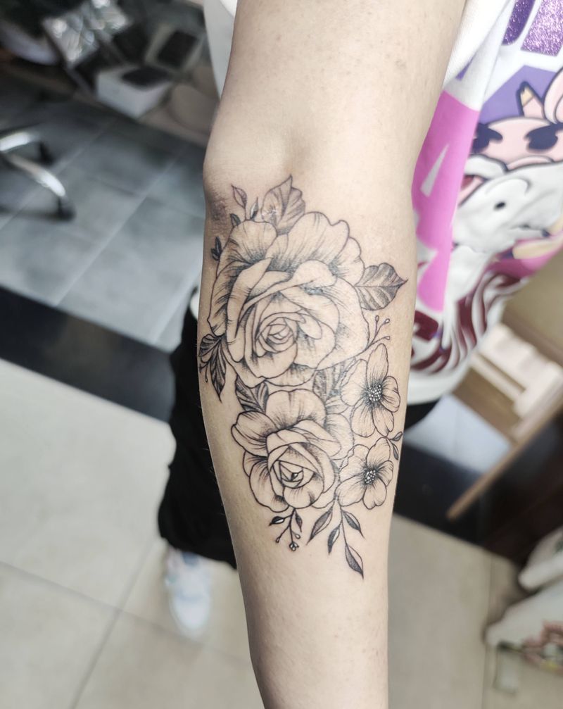 素花纹身图片_手臂纹身图案