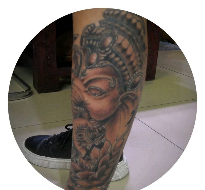 象神纹身图片_腿部新传统纹身图案