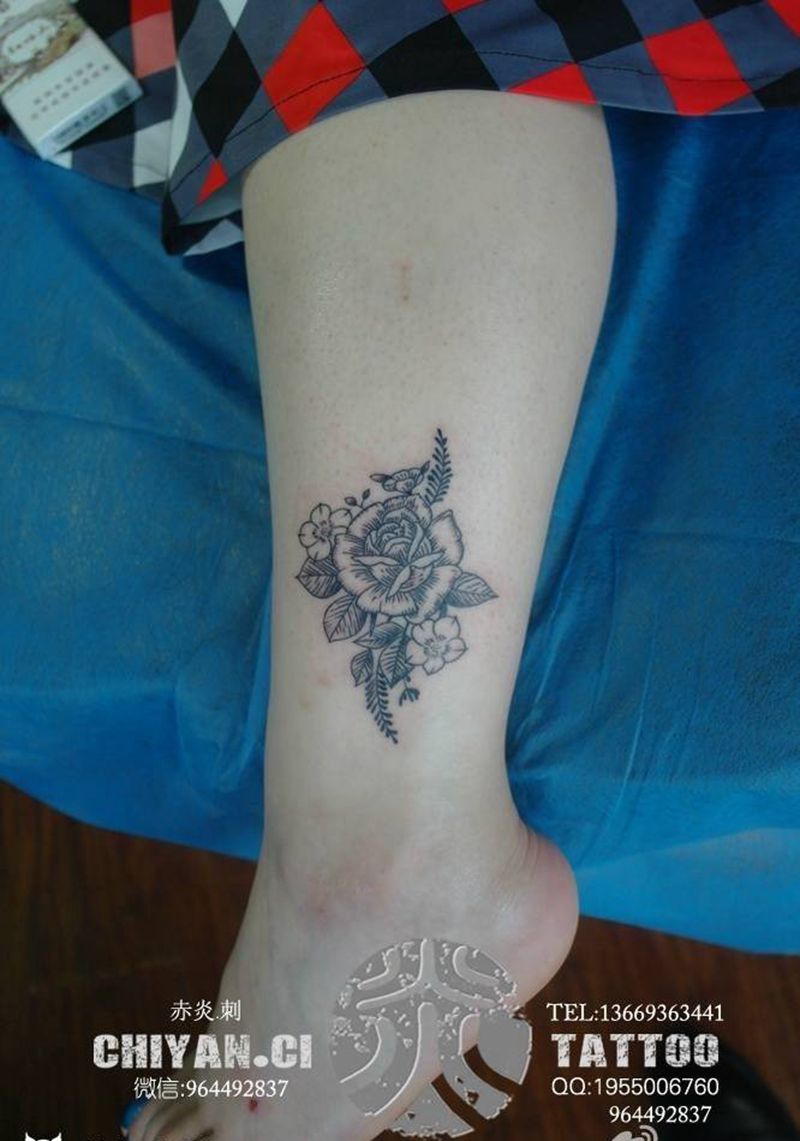小清新.花纹身图片_成品腿部脚部欧美清新植物字符静物纹身图案