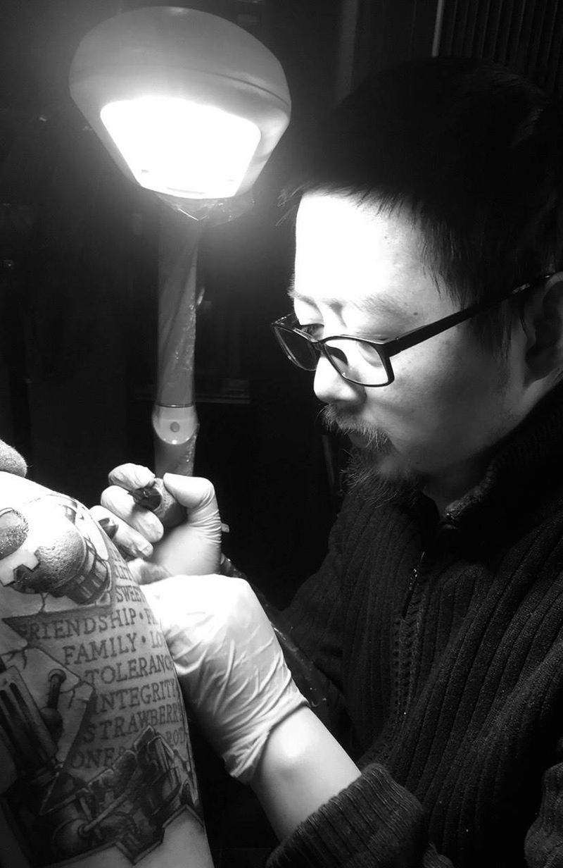 老纹身修改添加，靳凯作品纹身图片_成品手臂欧美写实静物原创字符纹身图案