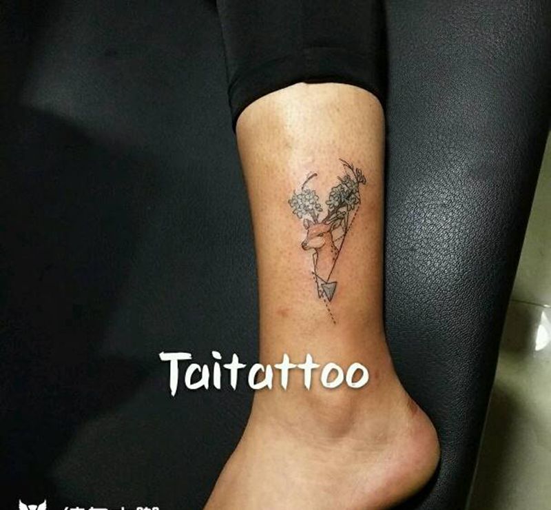 小鹿紋身傣刺青作品纹身图片