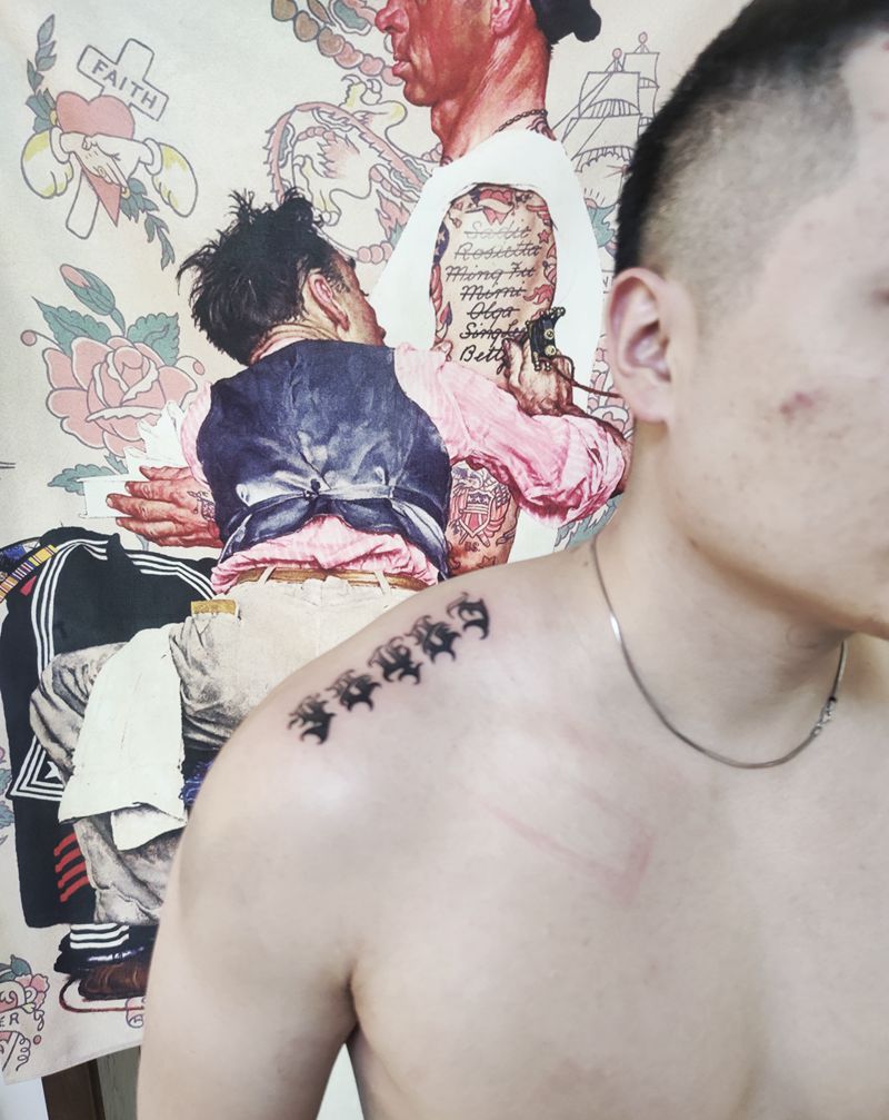 肩部数字纹身图片_肩部纹身图案