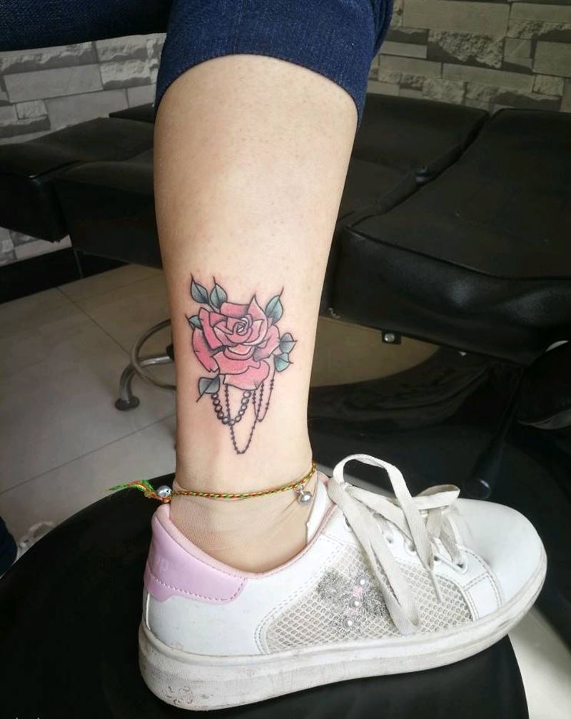 花纹身图片_腿部纹身图案