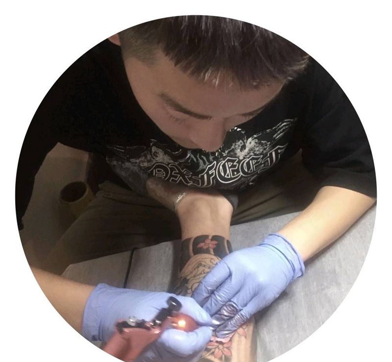 般若鲤鱼纹身图片_腿部鱼般若修改纹身图案