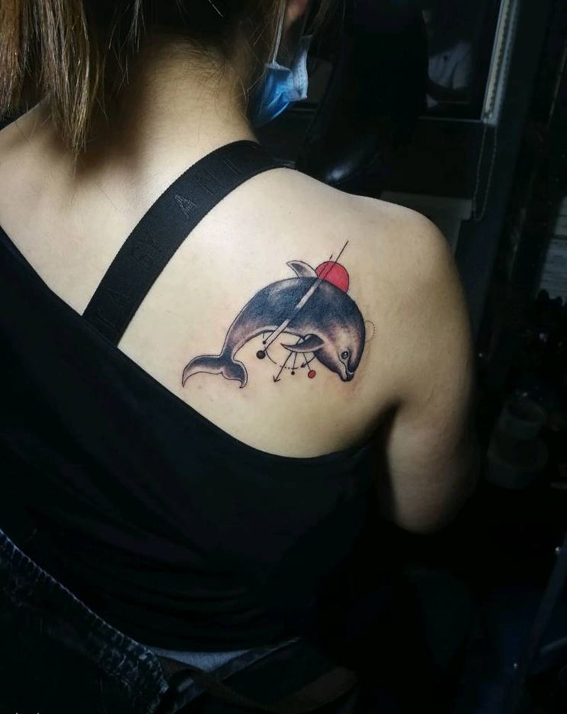 遮盖纹身图片_肩部老传统纹身图案