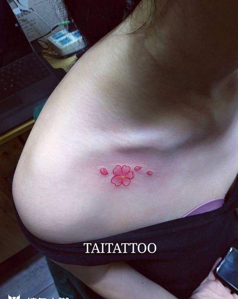 鎖骨櫻花紋身~傣刺青作品纹身图片