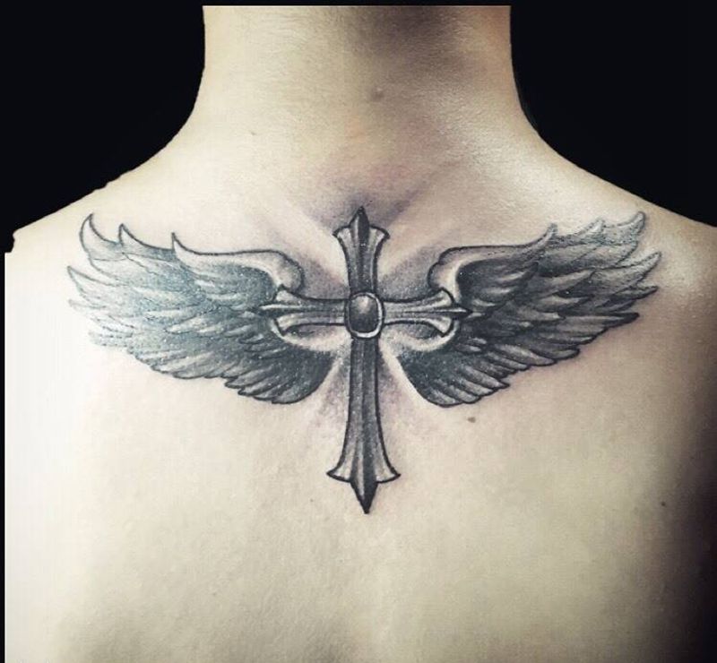 翅膀纹身图片