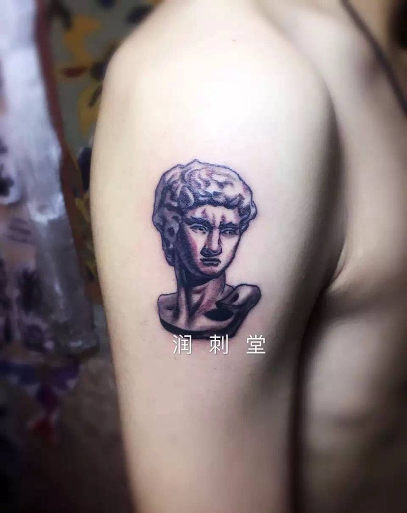石膏像—大卫纹身图片