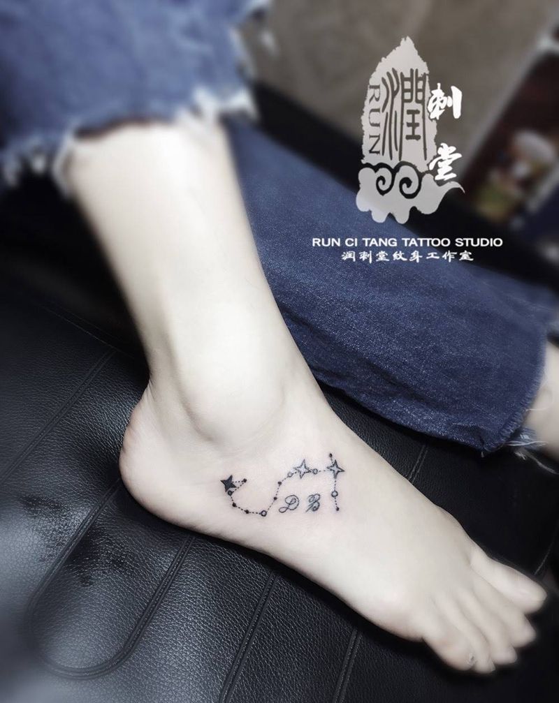 脚背星座纹身图片_成品脚部清新字符纹身图案