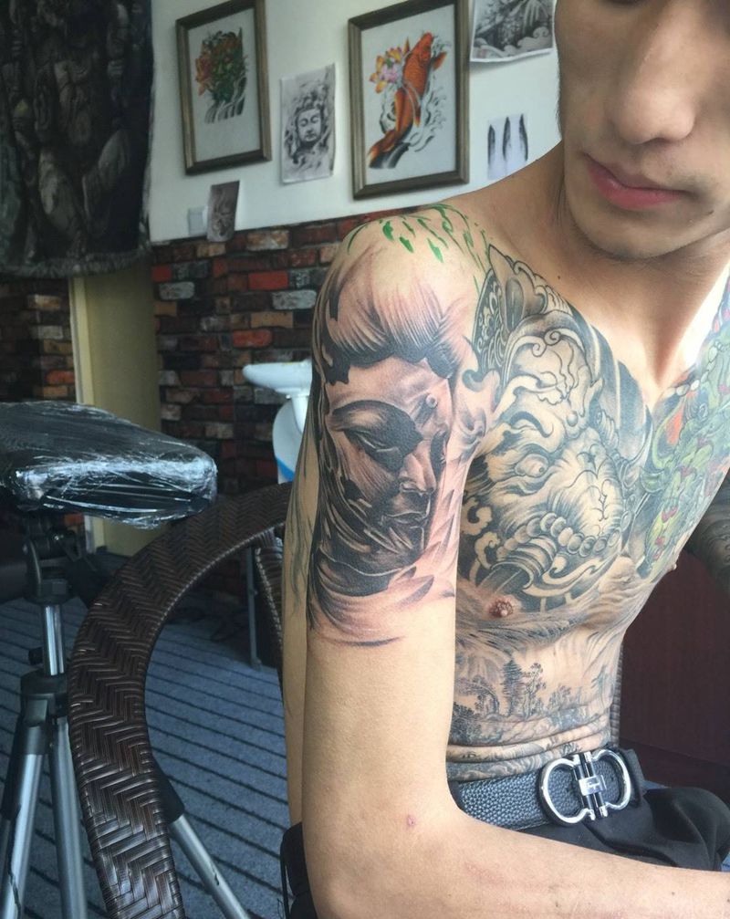 大臂佛头，纹身图片