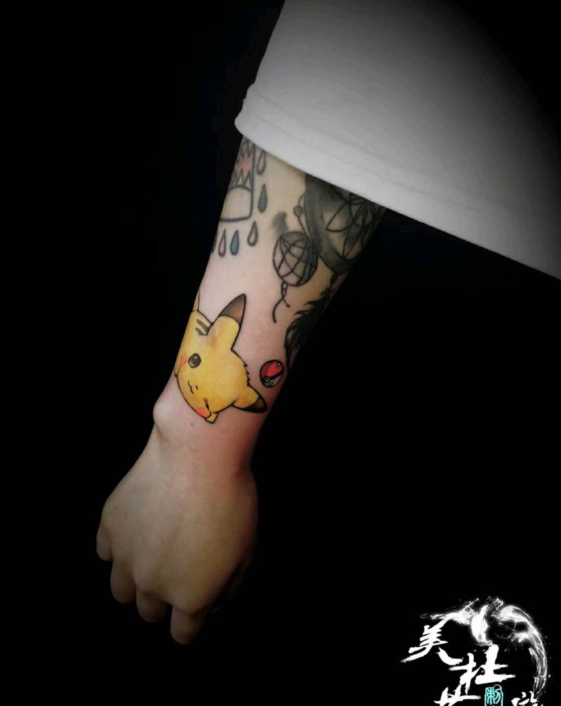 皮卡丘纹身图片_手臂New School纹身图案