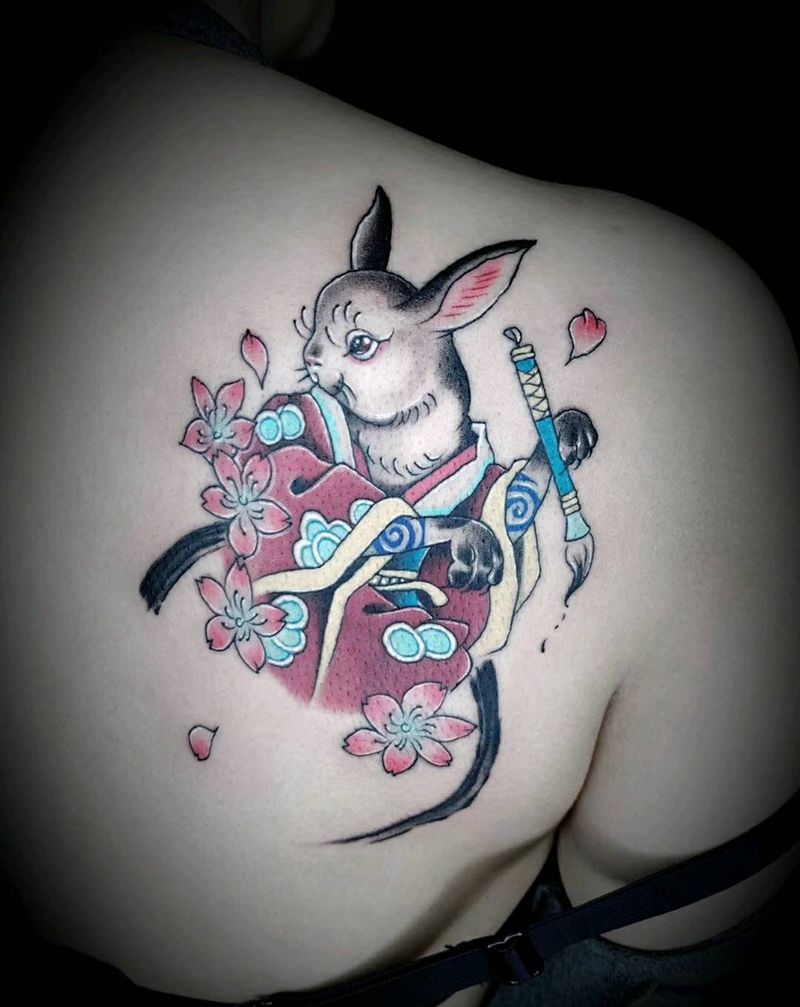 兔子纹身图片_背部纹身图案