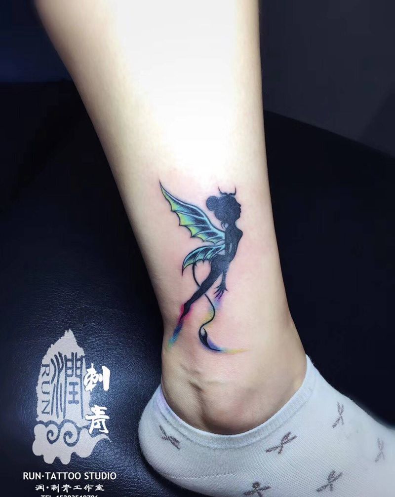 修改旧图纹身图片_成品脚部腿部清新人物贴纸纹身图案