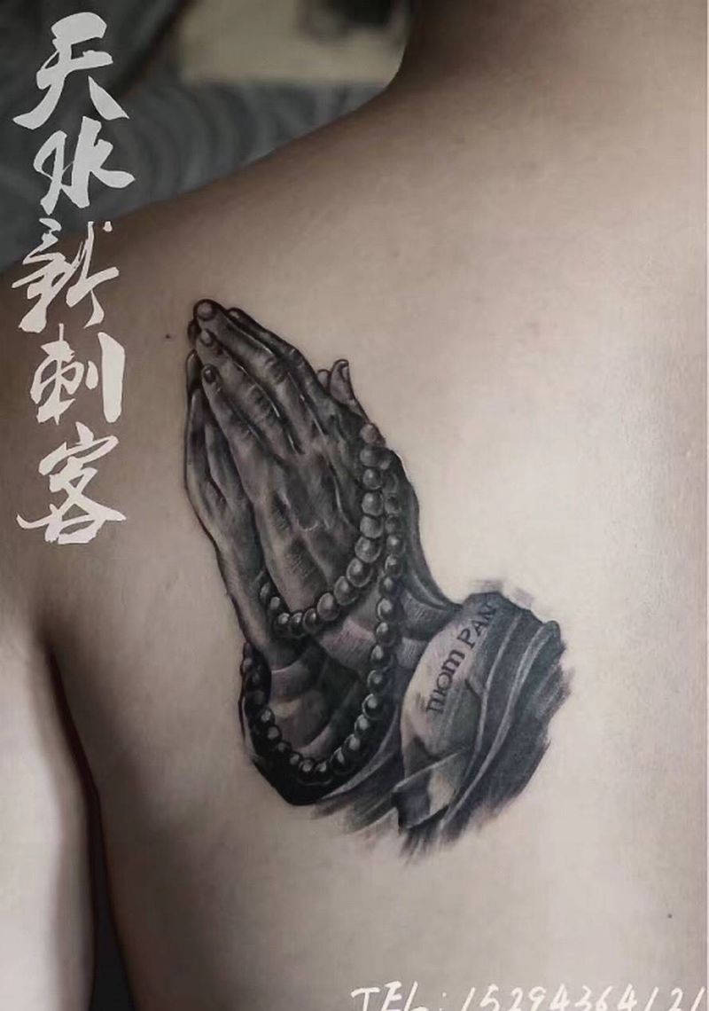 祈祷纹身图片