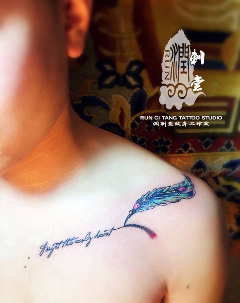 润刺青出品#羽毛#纹身图片_成品颈部肩部胸部清新静物几何纹身图案