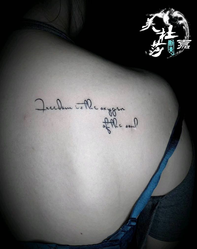 字母纹身图片_手臂背部几何纹身图案