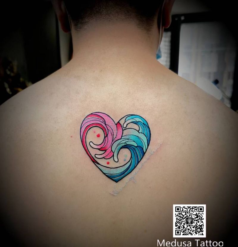 心纹身图片_背部纹身图案