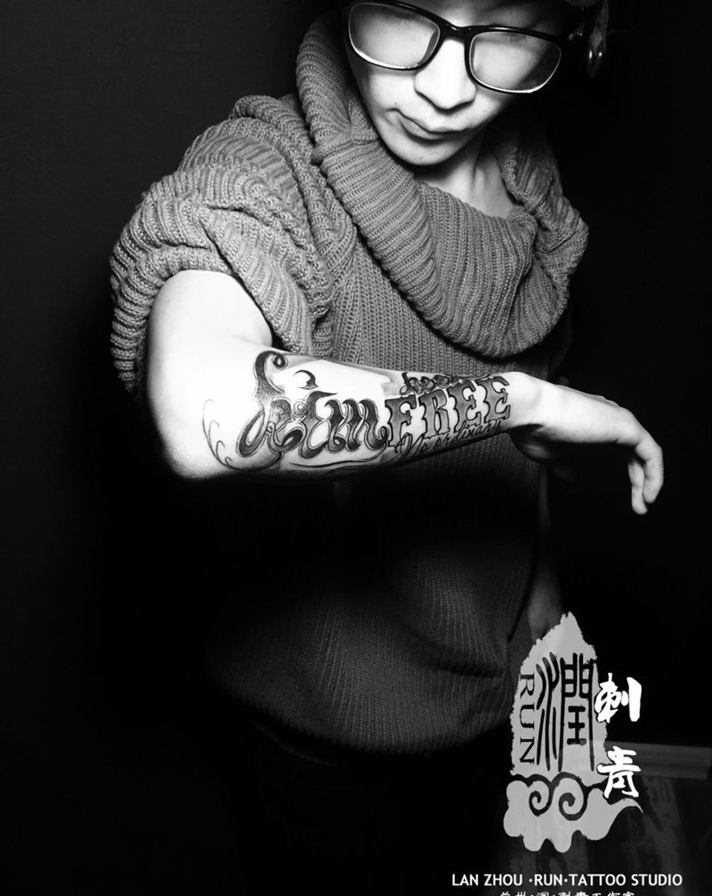 原创花体纹身图片_成品手臂手部欧美字符原创纹身图案