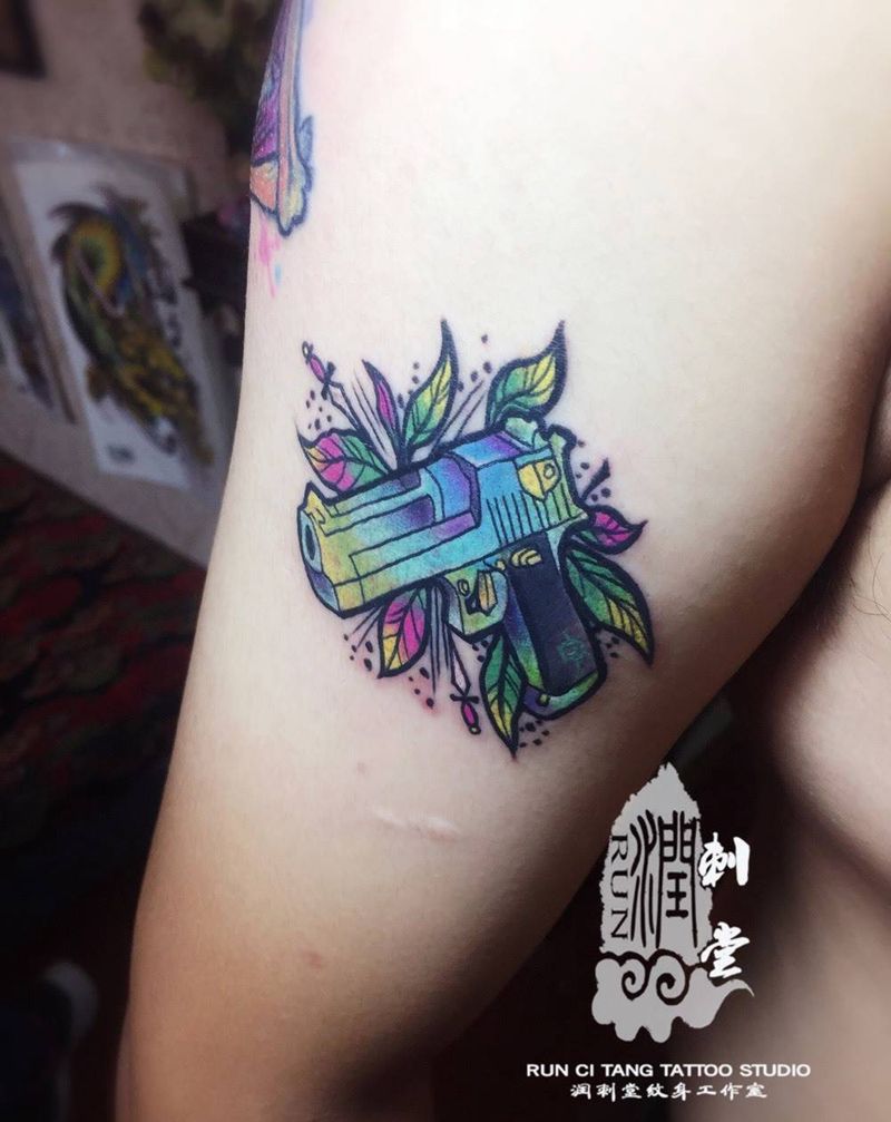 School 手枪纹身图片_成品手臂欧美静物纹身图案