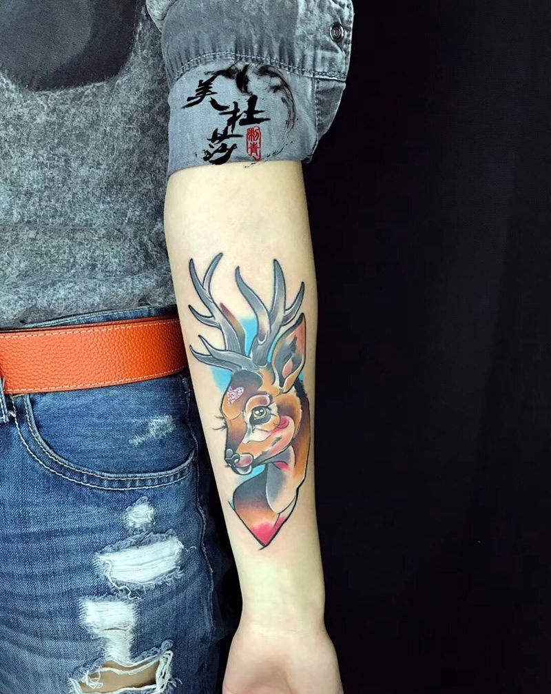 鹿。纹身图片_成品手臂欧美动物原创纹身图案