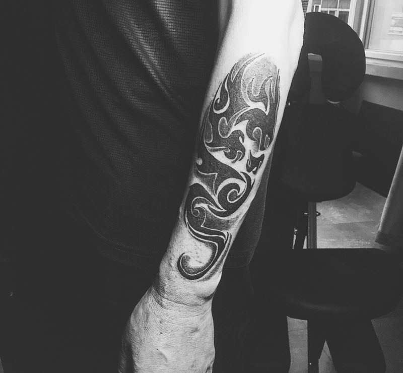 图腾龙纹身图片