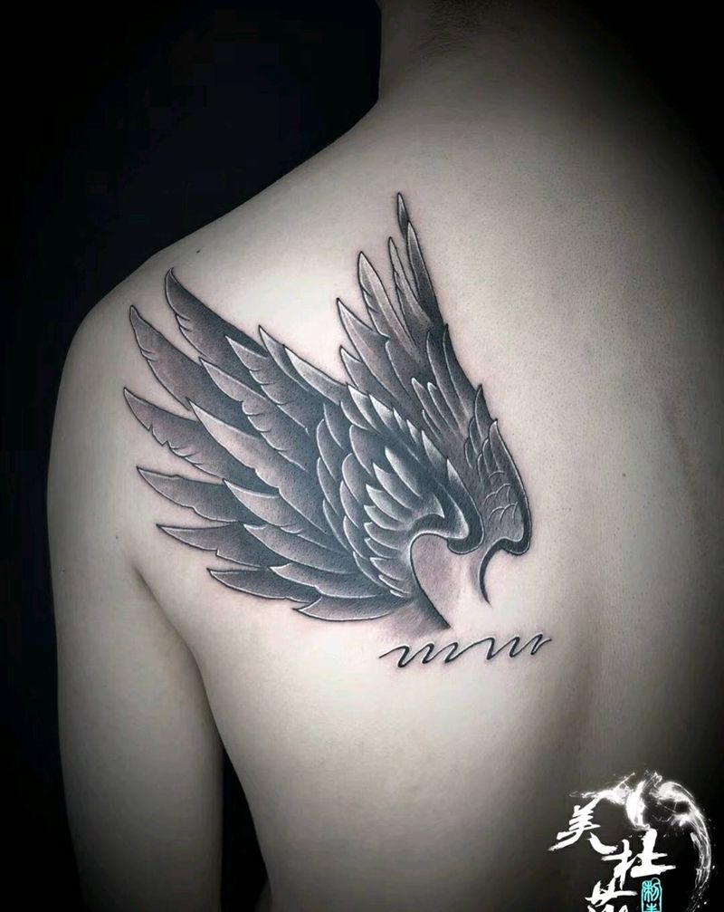 翅膀纹身图片
