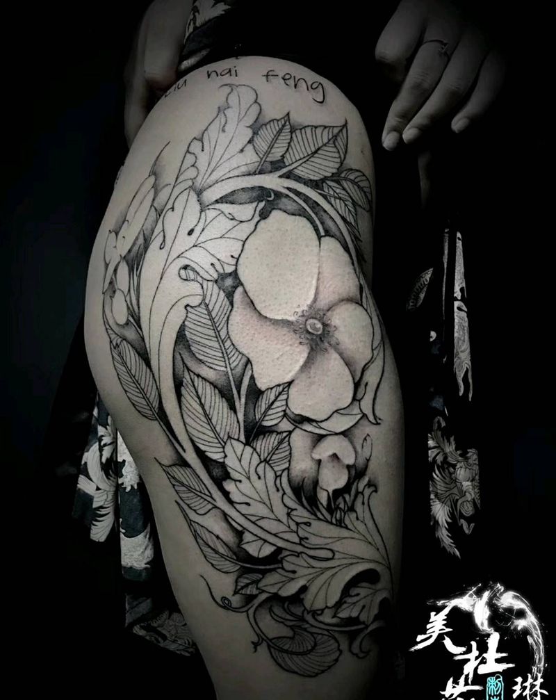 素花纹身图片_腿部腰部纹身图案