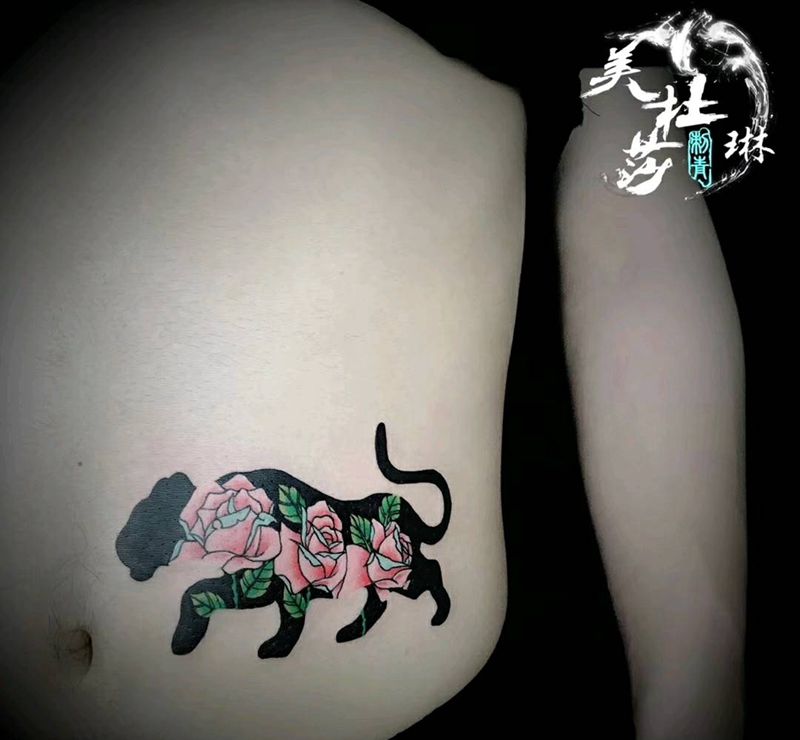 豹子纹身图片_腹部纹身图案