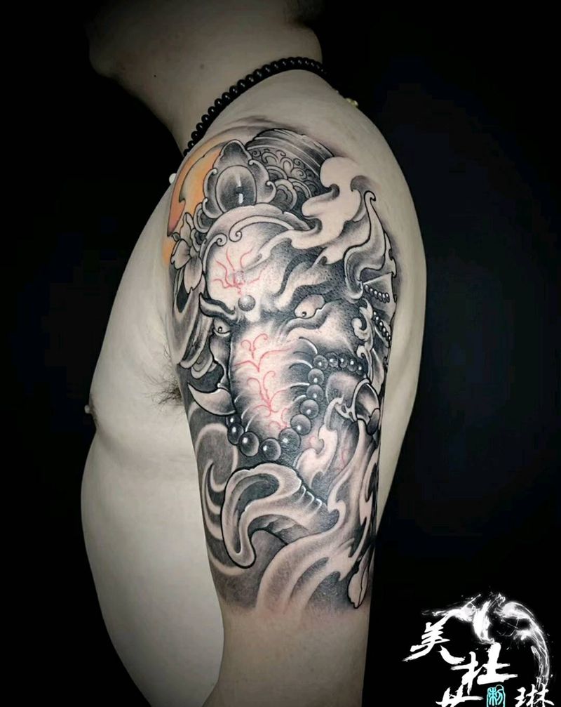 象神纹身图片_手臂新传统纹身图案