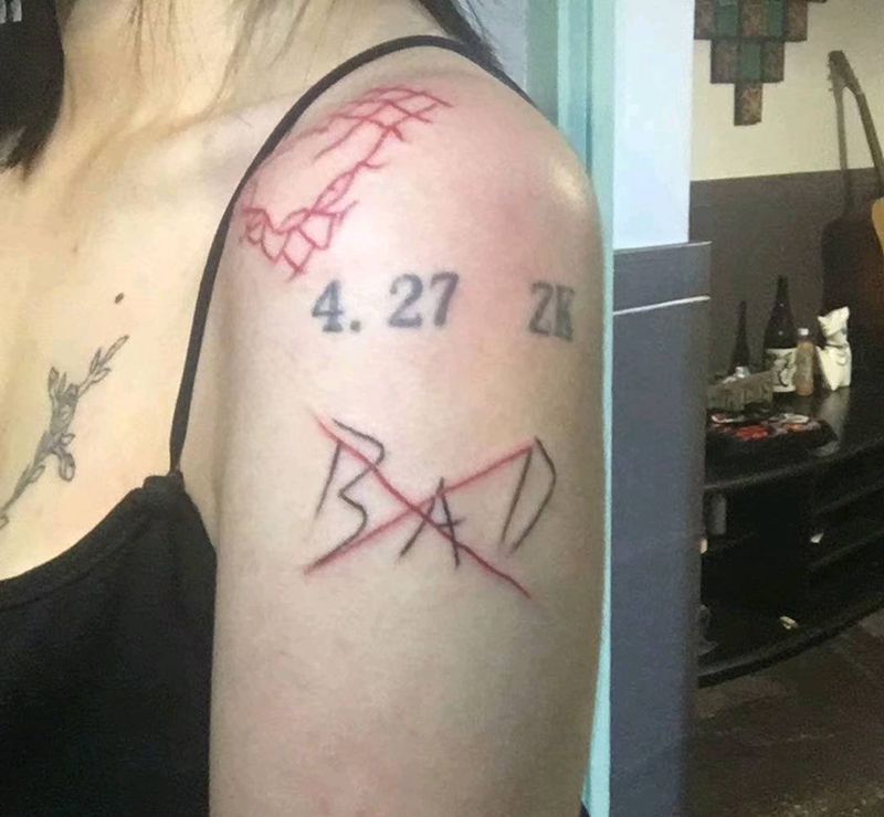 小图拼起纹身图片_手臂几何纹身图案