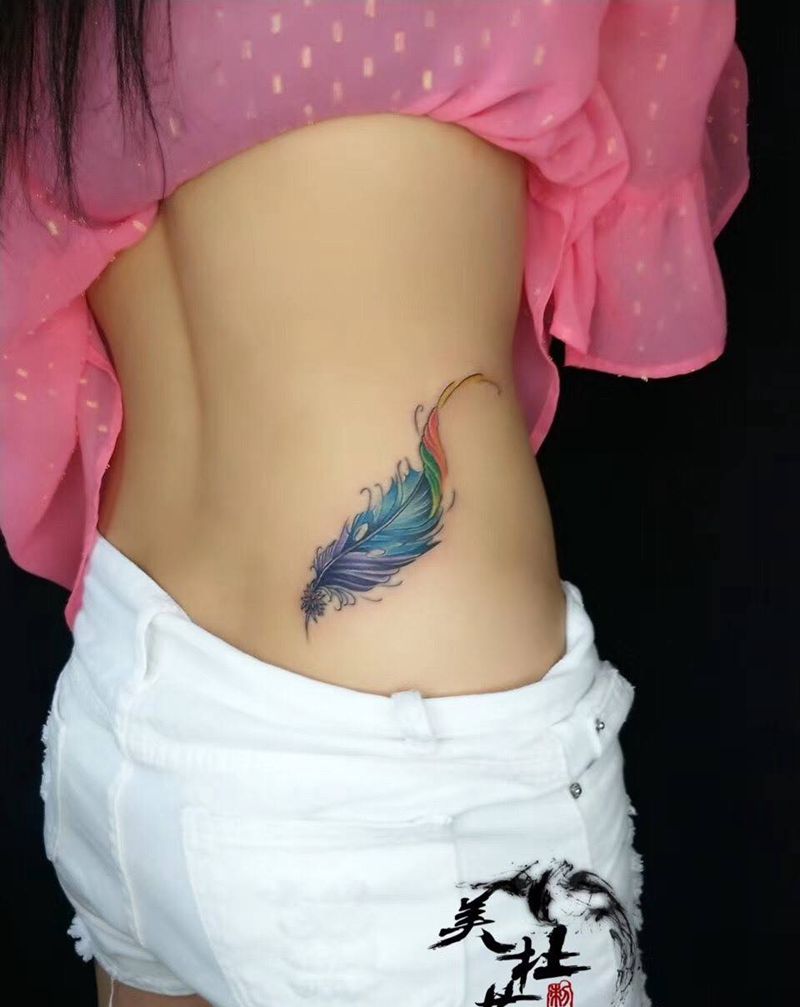 羽毛纹身图片_成品腰部清新动物原创纹身图案