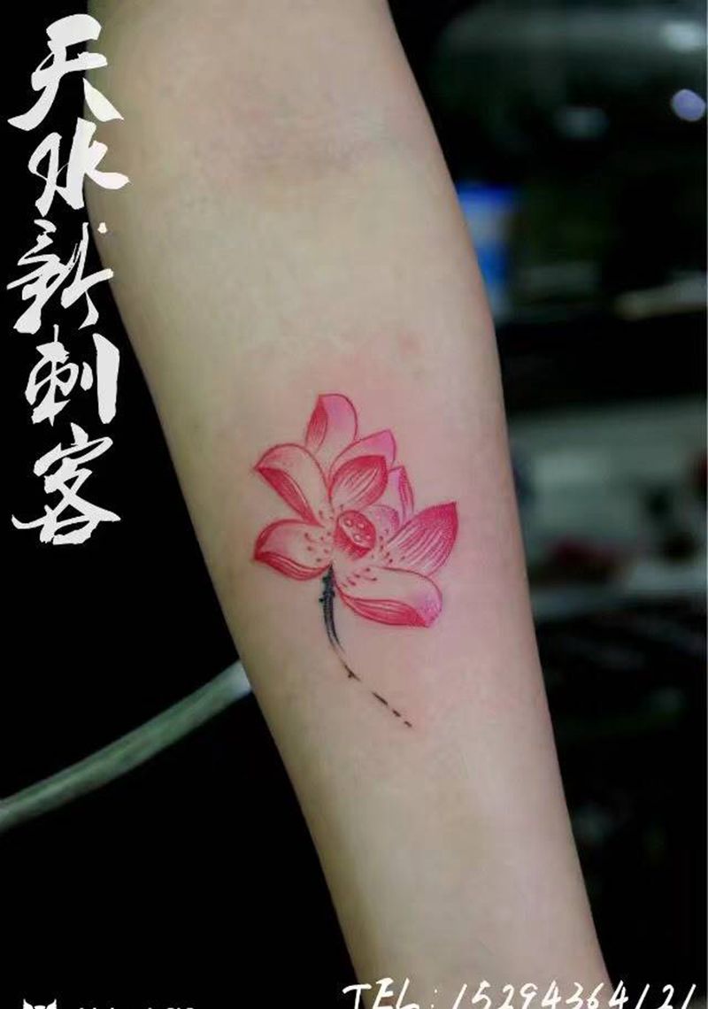 莲花纹身图片