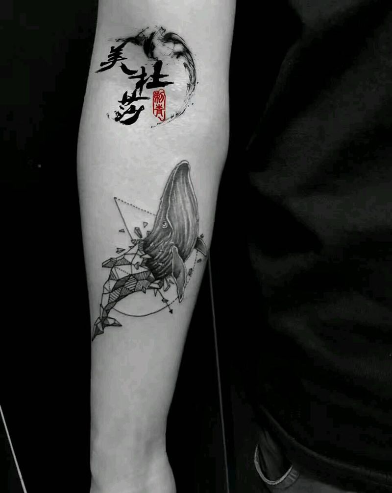 海豚纹身图片_手臂清新动物生活成品纹身图案