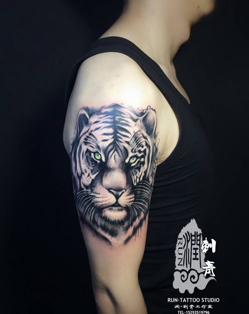 老虎修改纹身图片_成品手臂欧美写实动物纹身图案