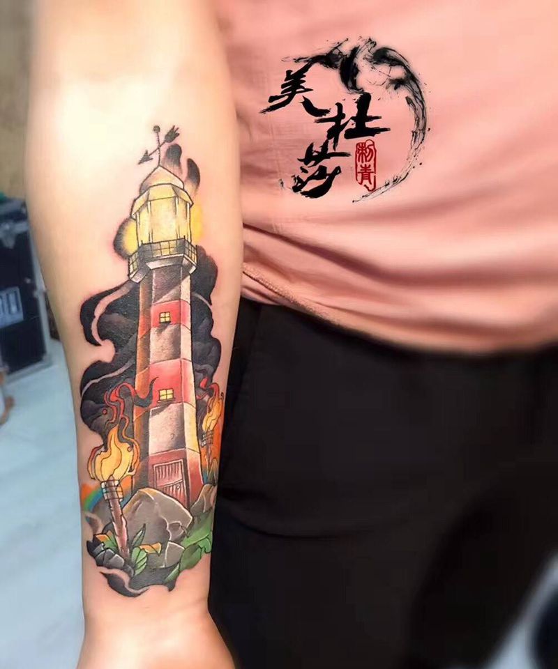 灯塔。纹身图片