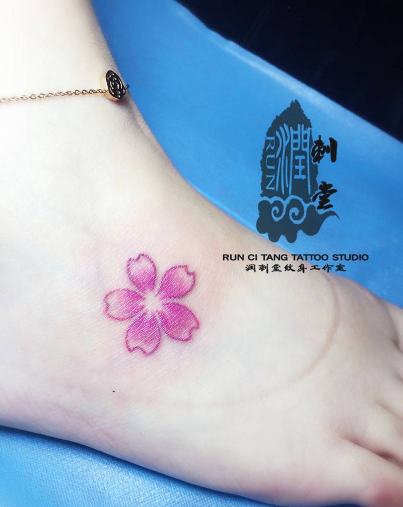 脚背樱花纹身图片_成品脚部传统清新国画植物纹身图案