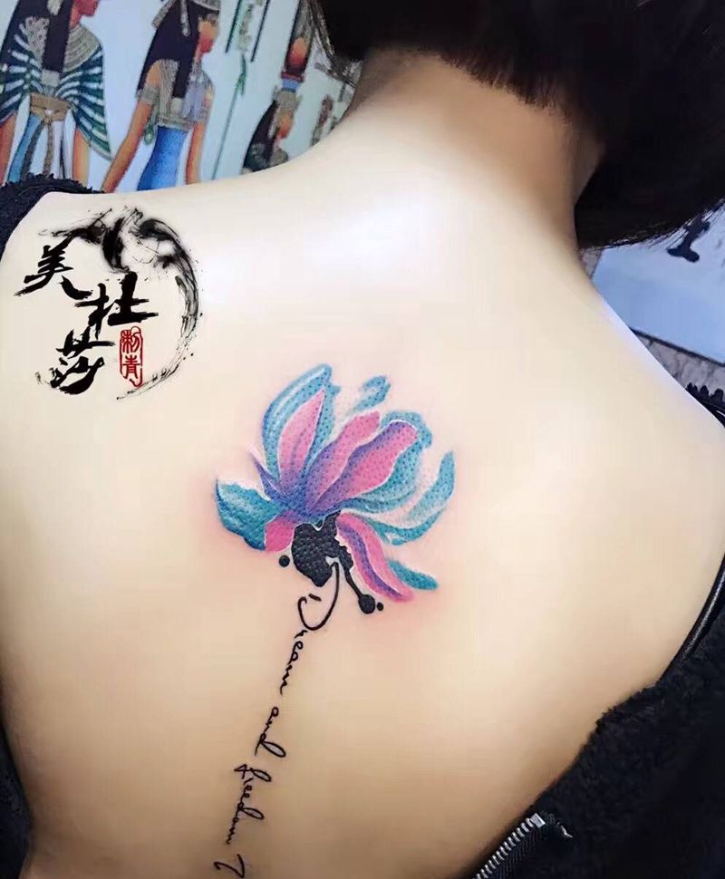 小花花➕字母纹身图片_成品背部清新字符植物贴纸纹身图案