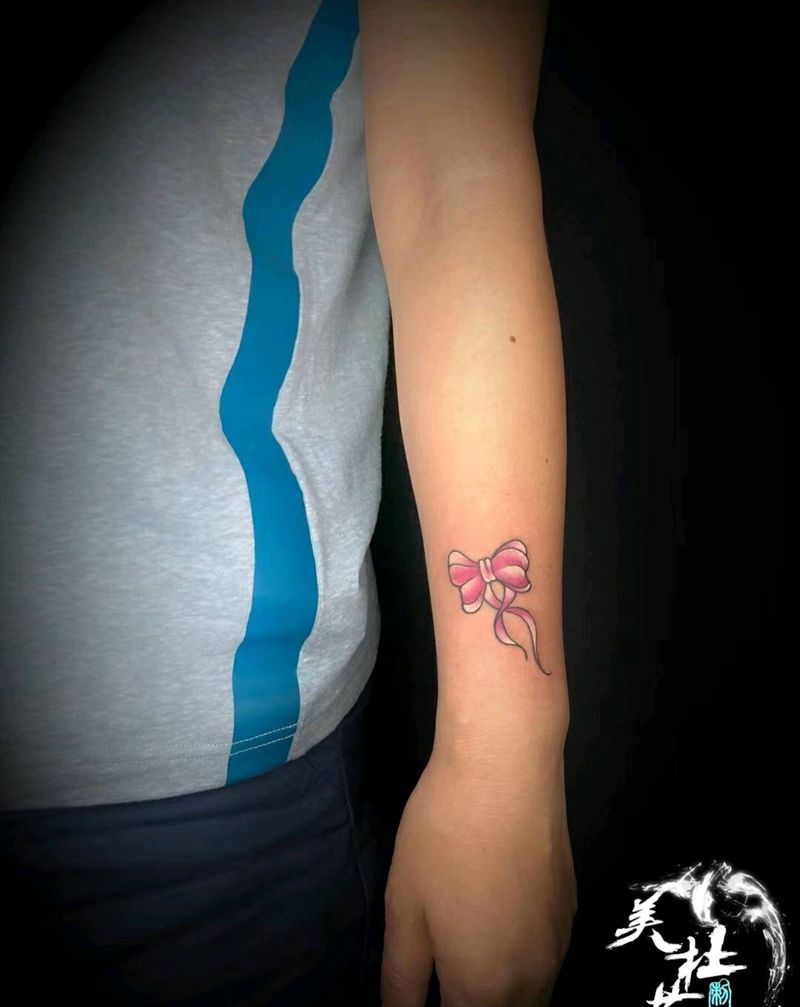 蝴蝶结纹身图片